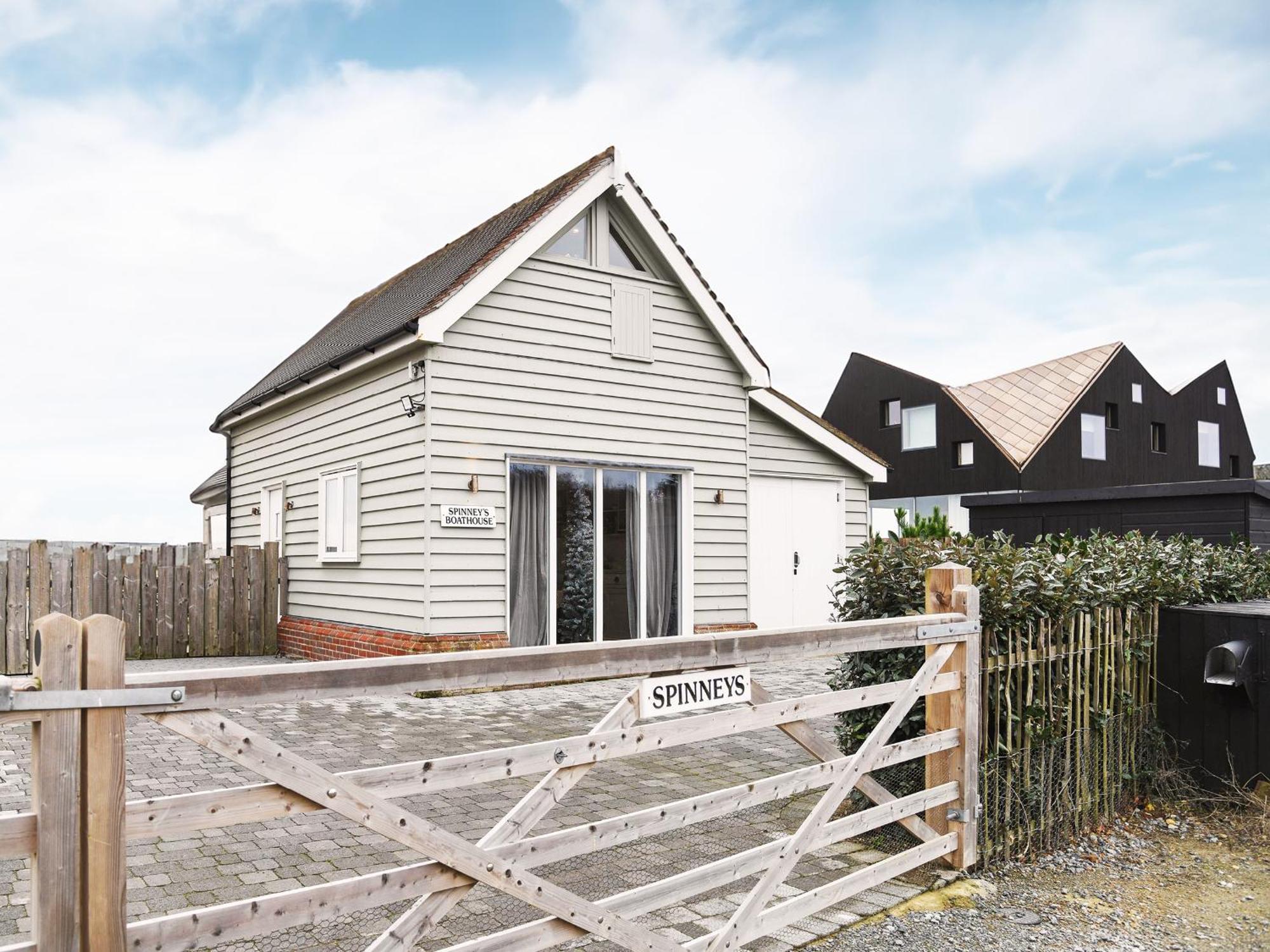Spinney's Boathouse By The Suffolk Collection Holiday home